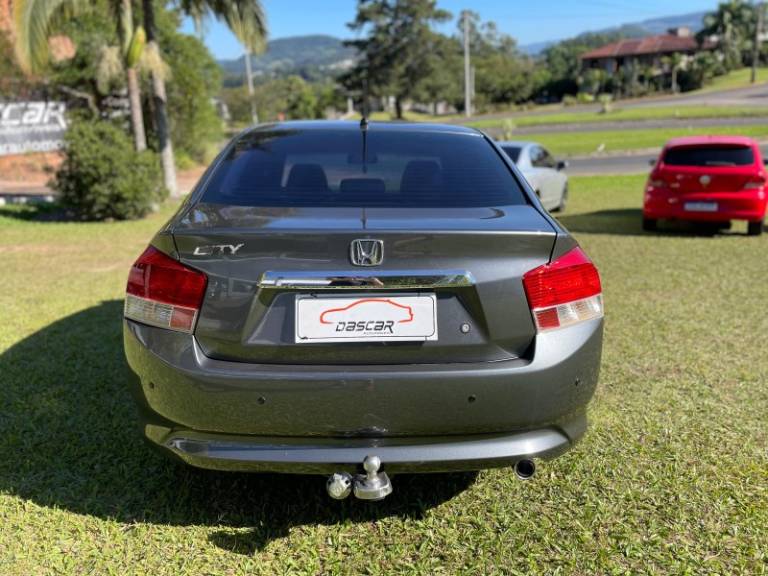 HONDA - CITY - 2010/2010 - Cinza - R$ 49.900,00