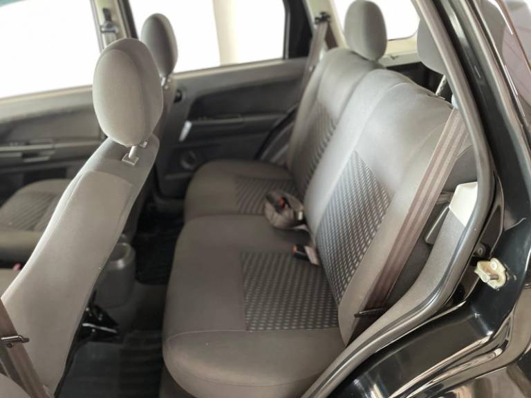 FORD - ECOSPORT - 2006/2006 - Preta - R$ 29.900,00