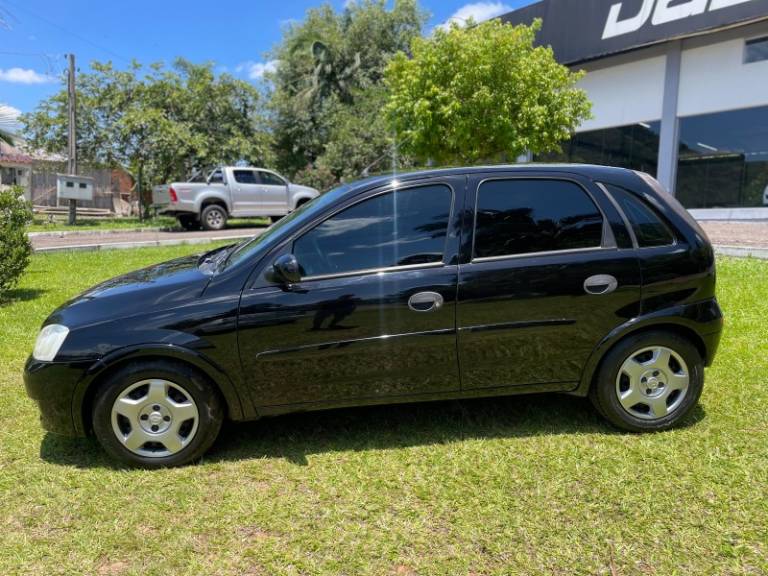 CHEVROLET - CORSA - 2012/2012 - Preta - R$ 35.900,00